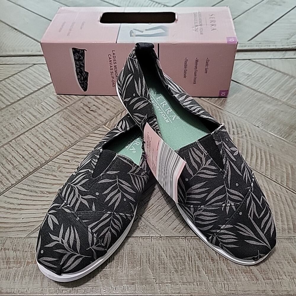 Serra Slip-On Shoes Canvas Memory Foam Floral Print